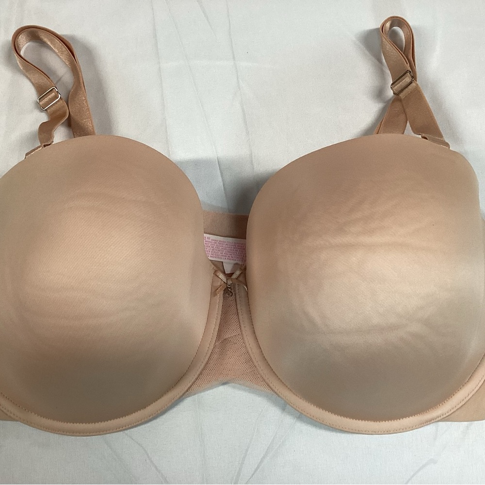 Victoria's Secret Nude Underwire Bra 4 way Covertible Strapless.